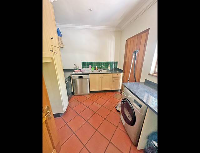 4 BEDROOM HOUSE FOR SALE IN COUNTRY LIFE PARK
